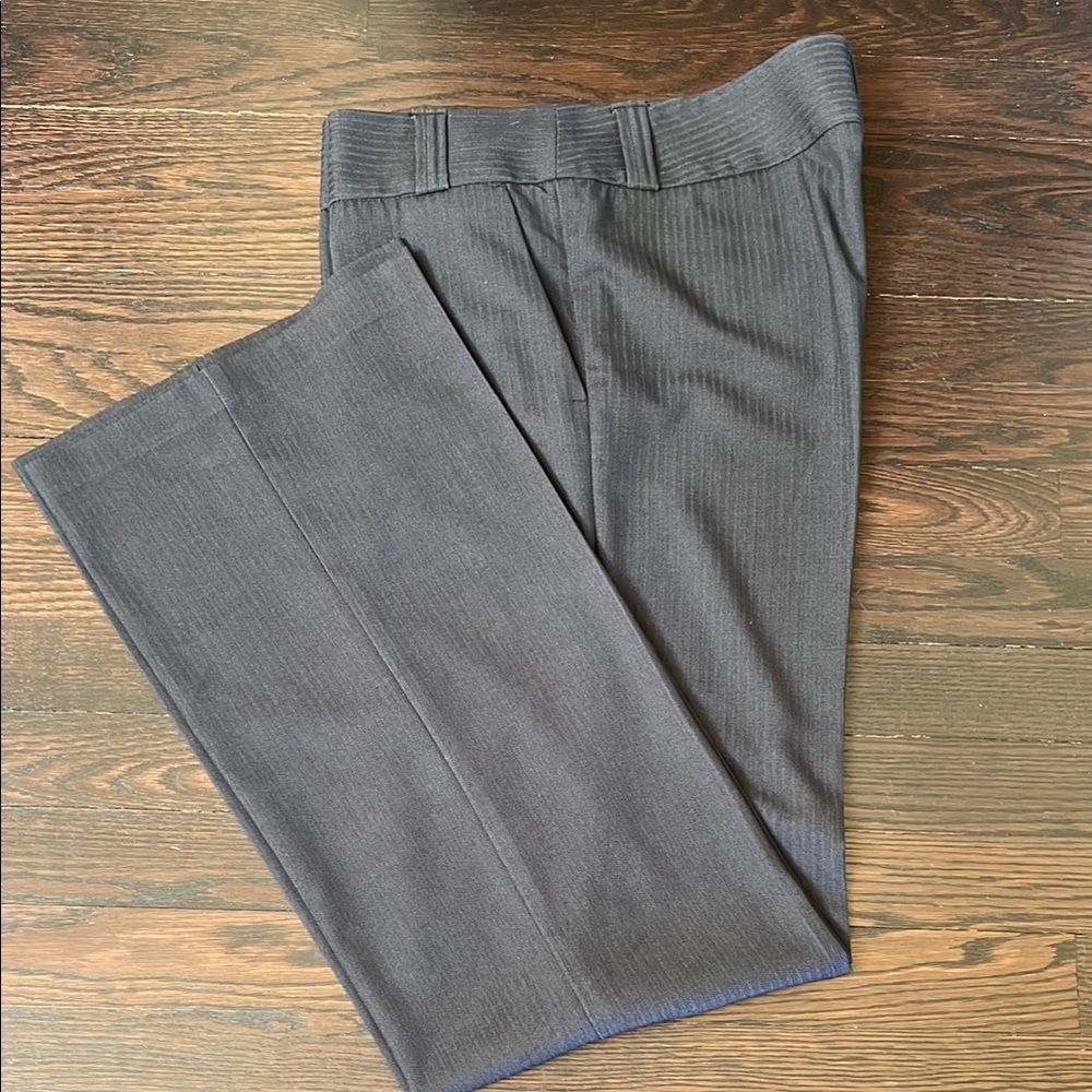 Woman’s Dark Gray Dress Pants by Sisley.